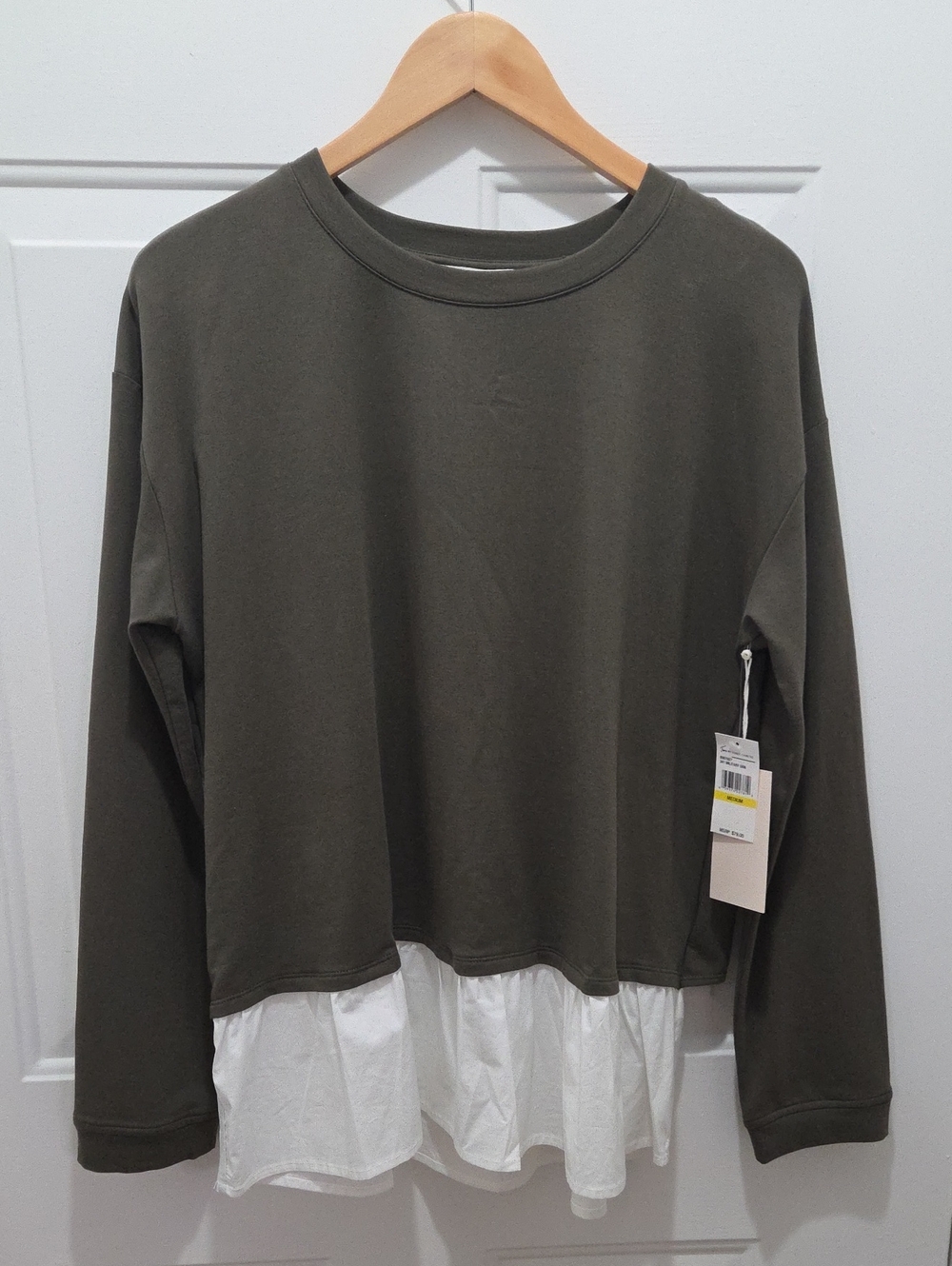 NWT Two by Vince Camuto Olive Pullover with White Layered Hem M